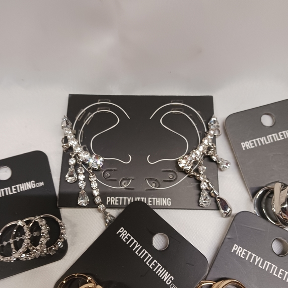 NWT PRETTY LITTLE THING Rings - Picture 4 of 4